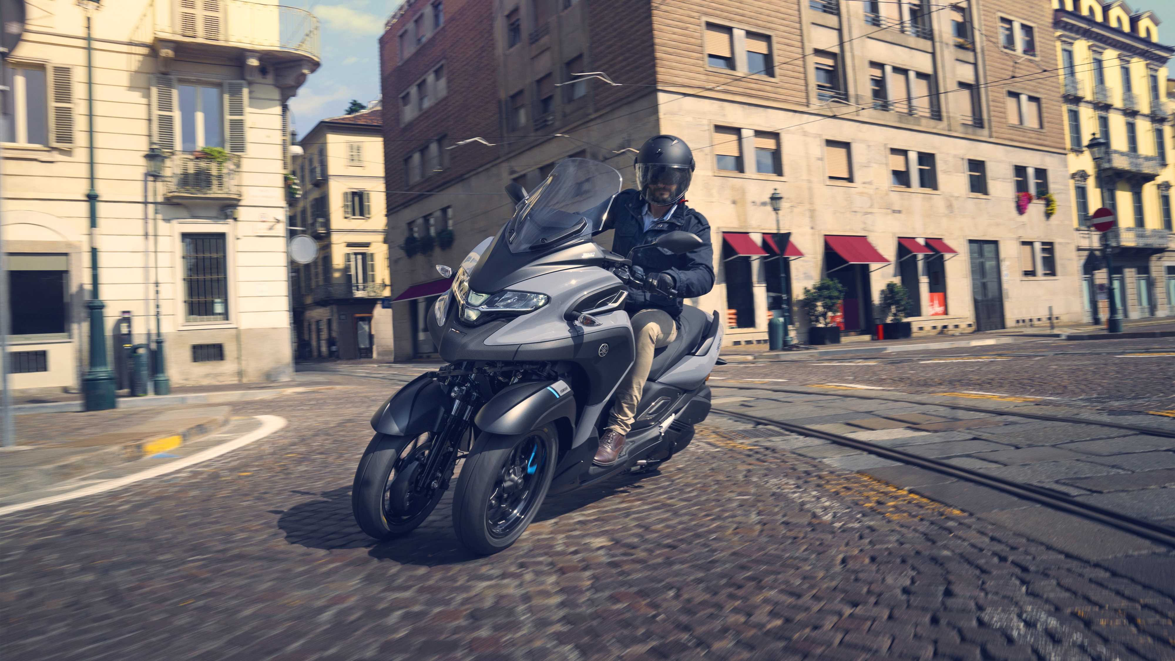Yamaha Tricity 300 - kør MC på bil-kørekort! Nyheder - Bruun-Larsen Motorcykler